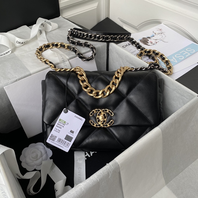 Chanel Chain Shoulder Bag Black Gold