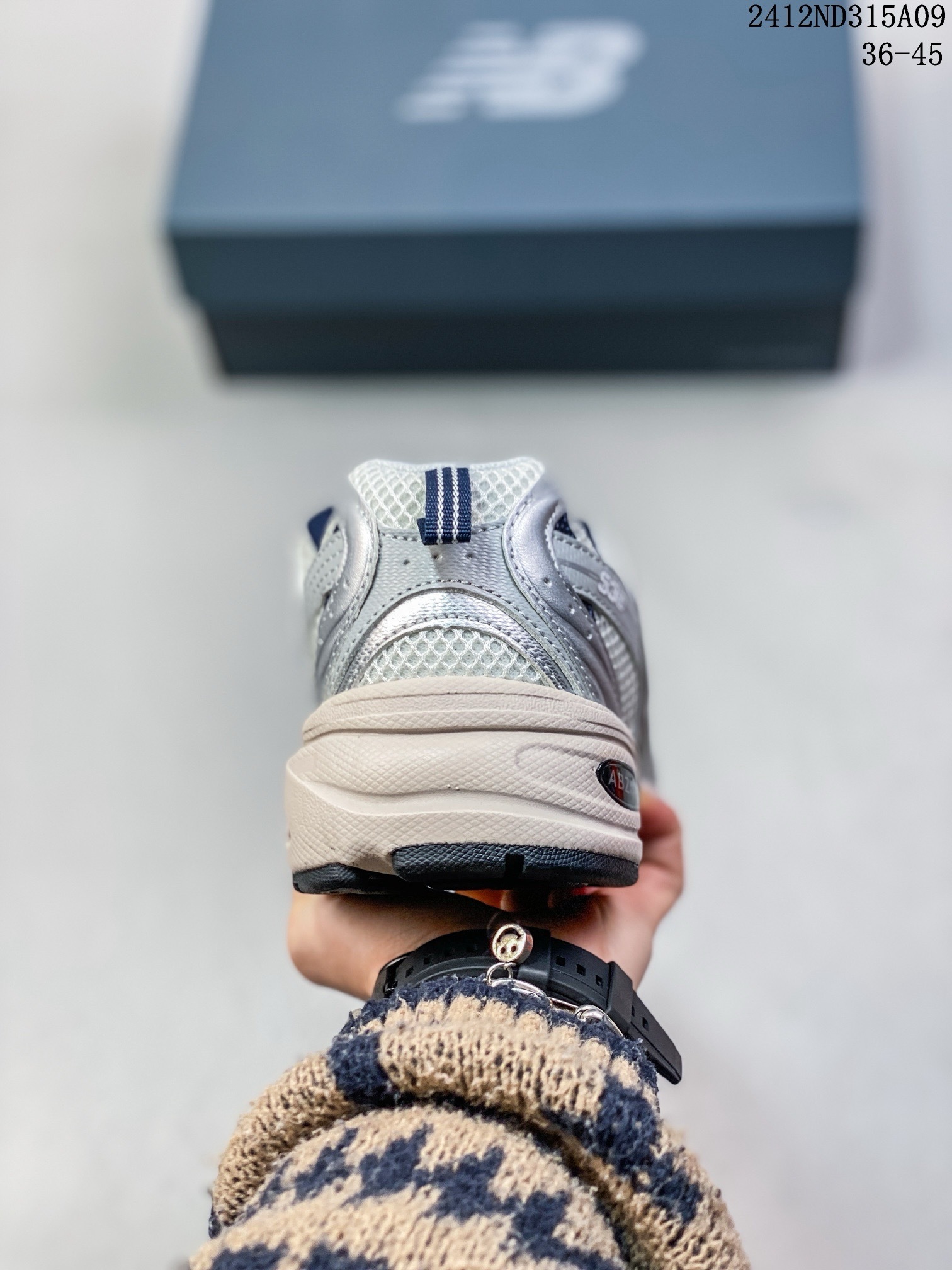 New Balance 530