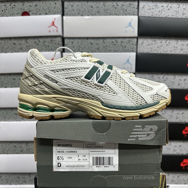 New Balance 1906 Sneakers