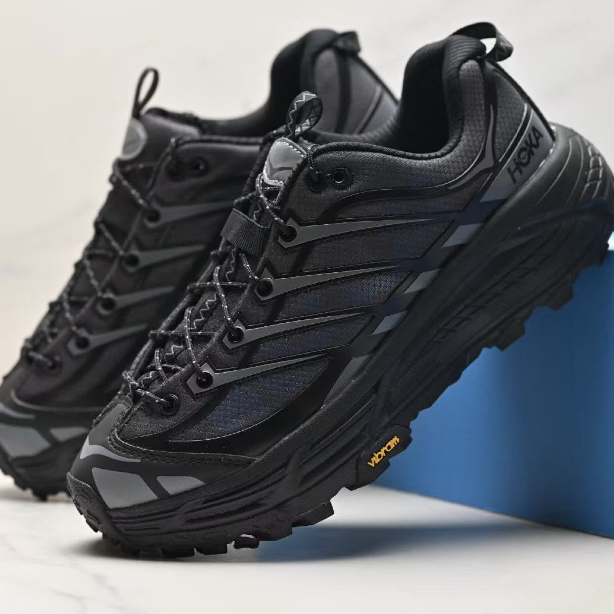 HOKA Mafate Three 2