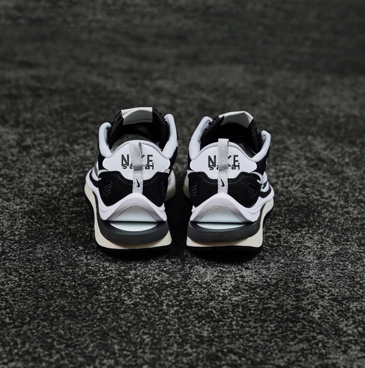 Nike x sacai Sneakers detail 3