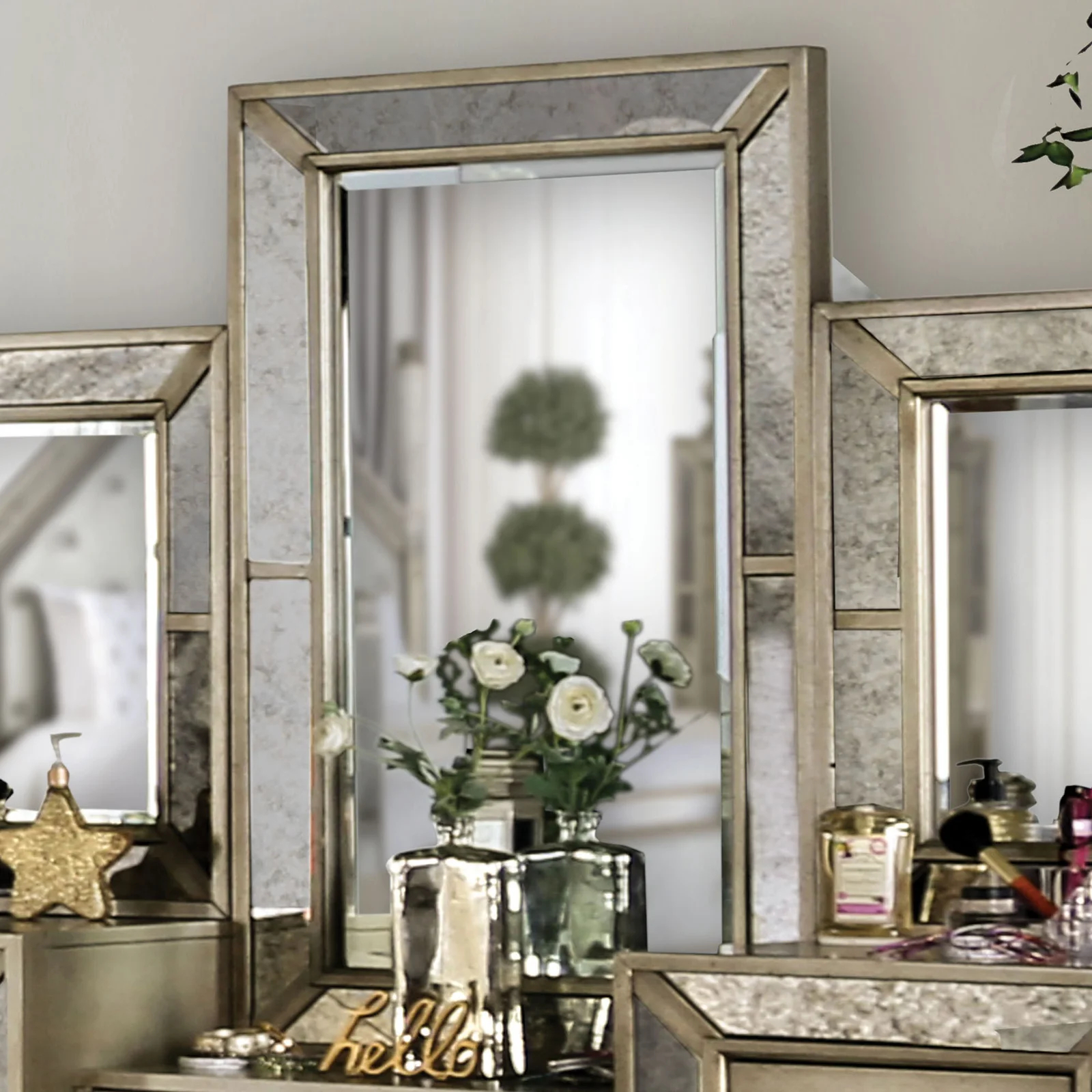 Metzger Vanity