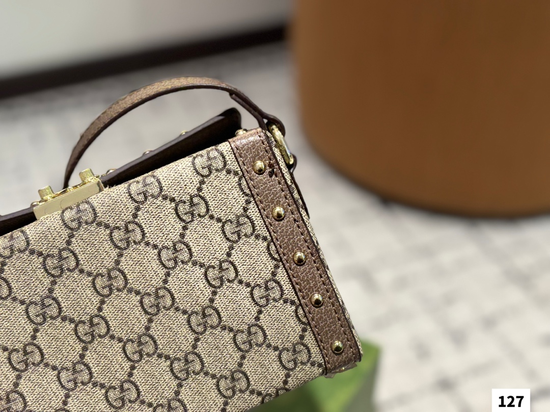 Gucci's new box bag
