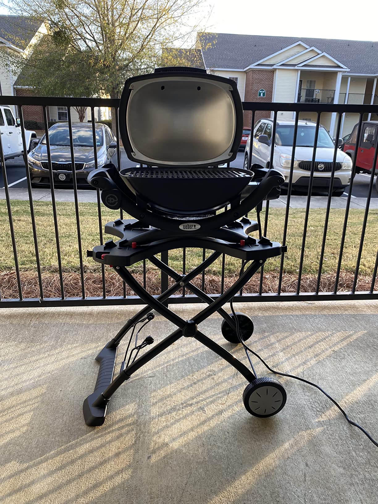 Weber Q1400 Electric Grill, Gray