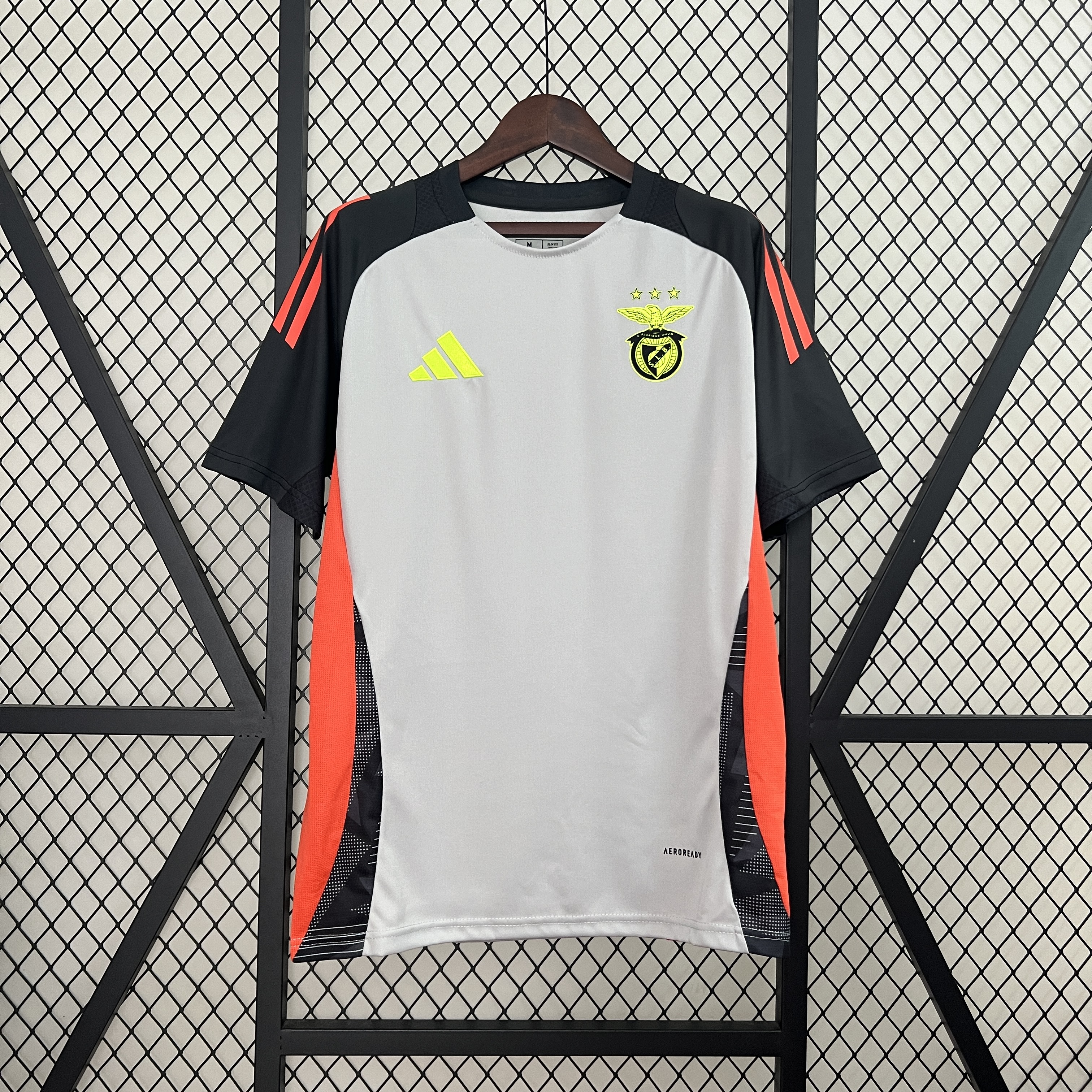 SL SL Benfica Training Man Jersey 24/25