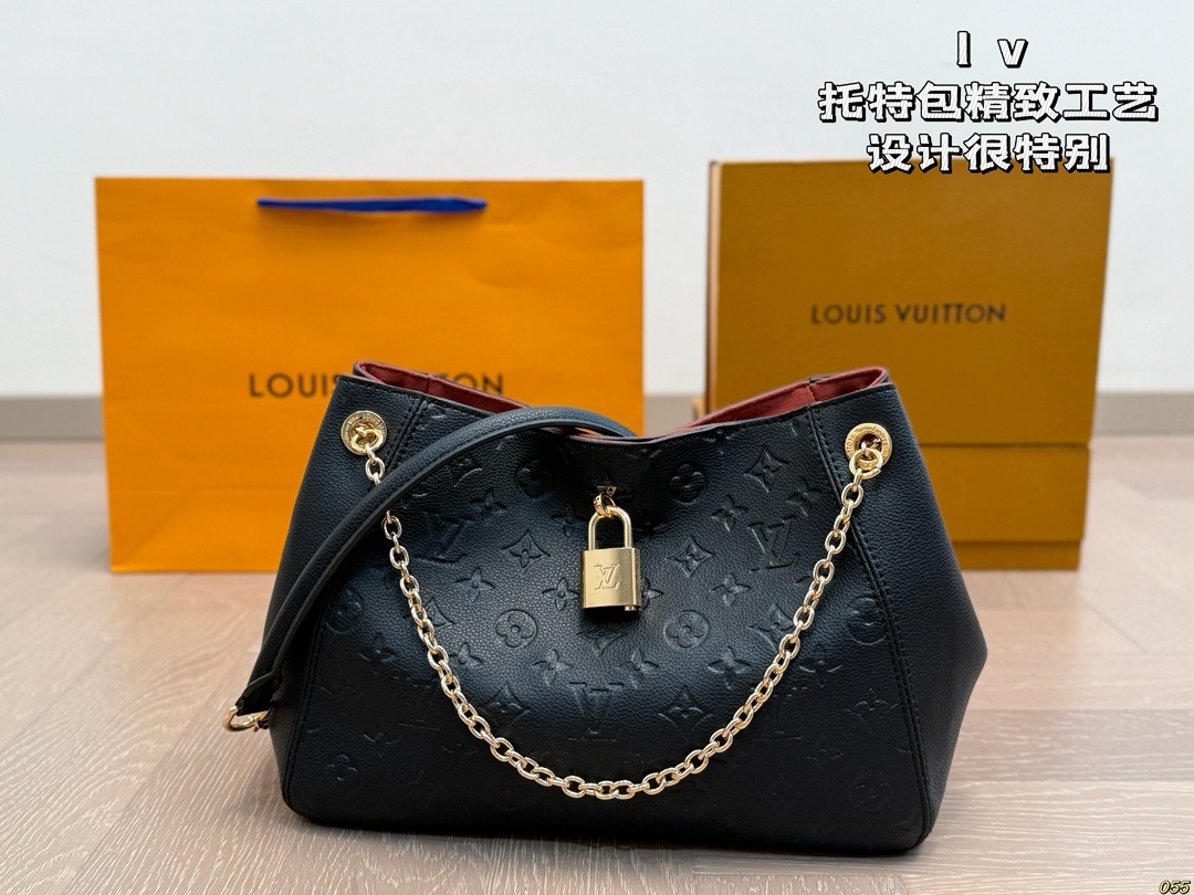 Louis Vuitton Bag 30×22