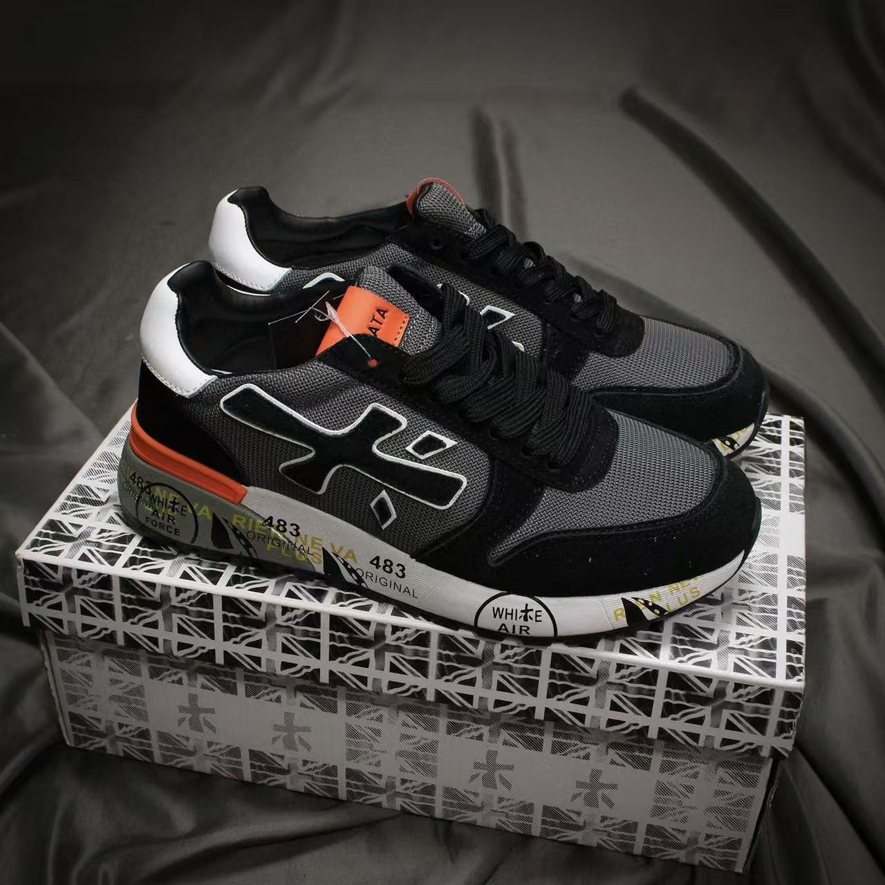On Lander Trainers