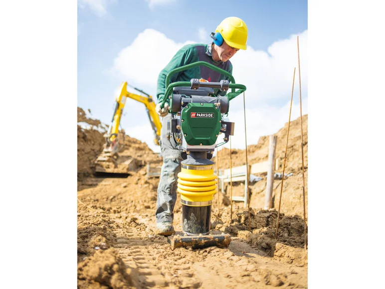 PARKSIDE® Pilonneuse vibrante à essence 