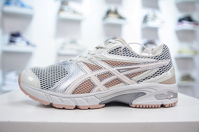ASICS Running Shoes product