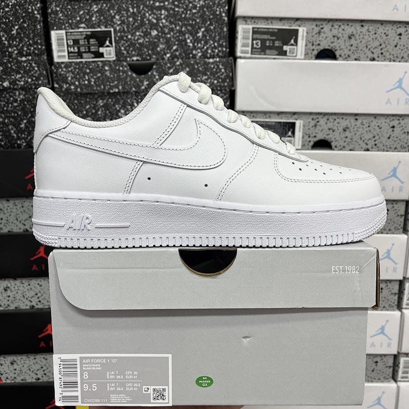 Nike Air Force 1