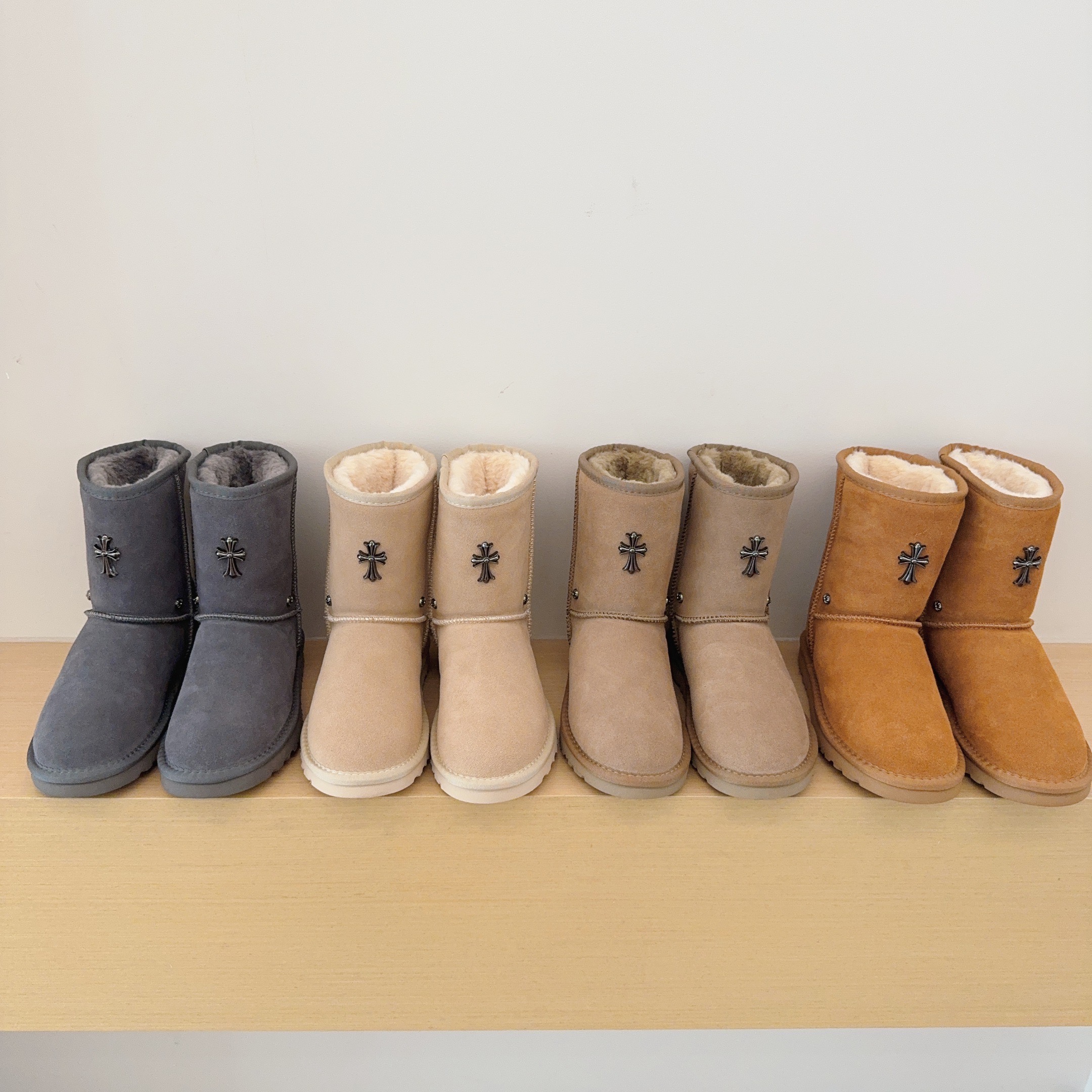 UGG Kids 5825 Mid-Calf Boots Cross Motif