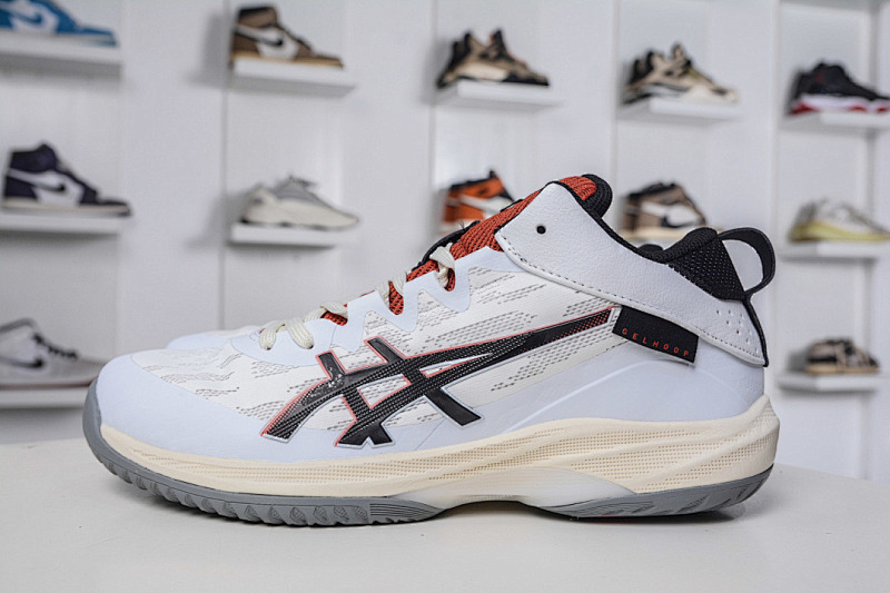 ASICS Running Shoes product