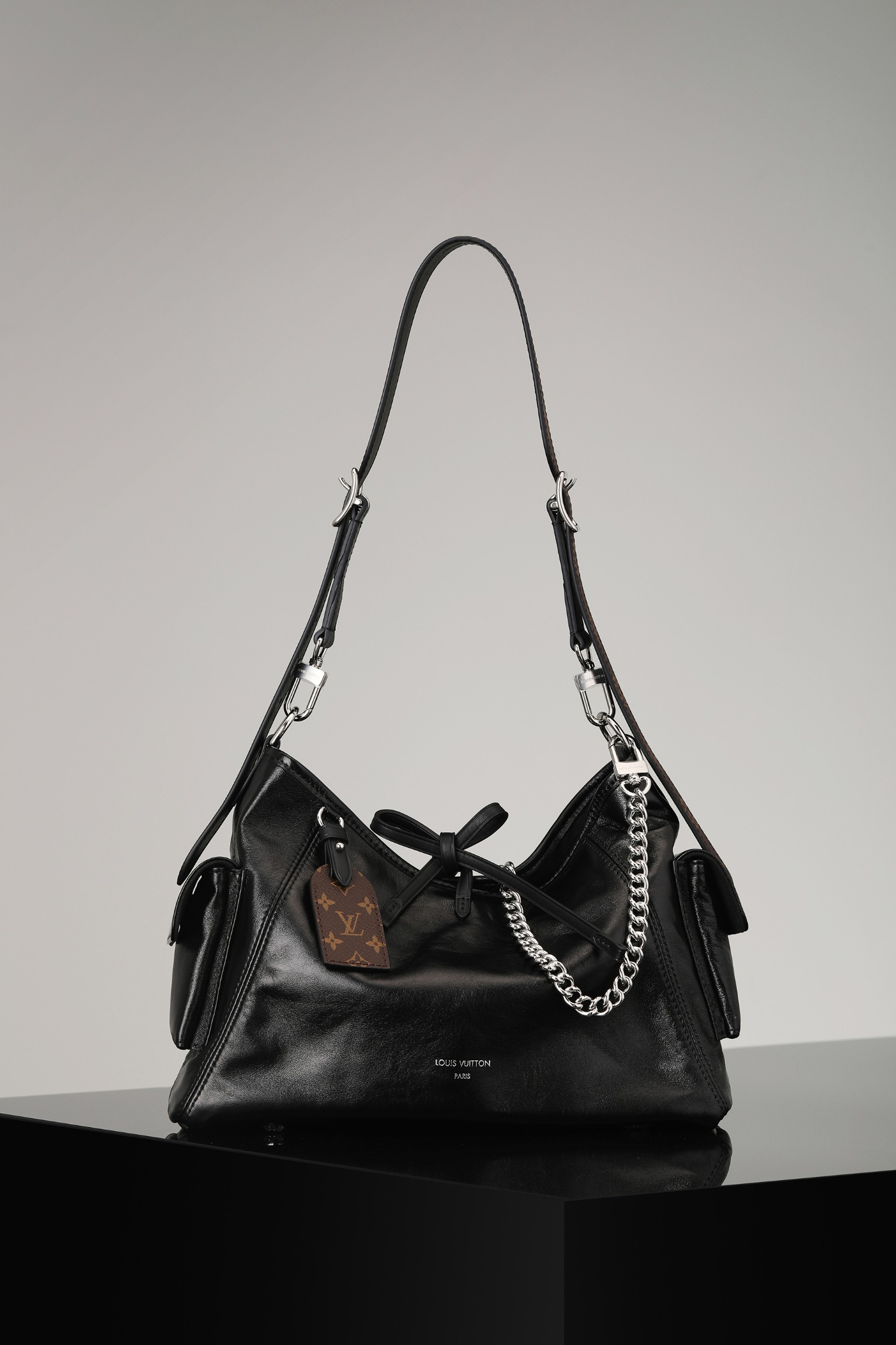 LV Carryall Soft Hobo Bag Black Crinkled Shiny Calfskin Shoulder Crossbody Bag