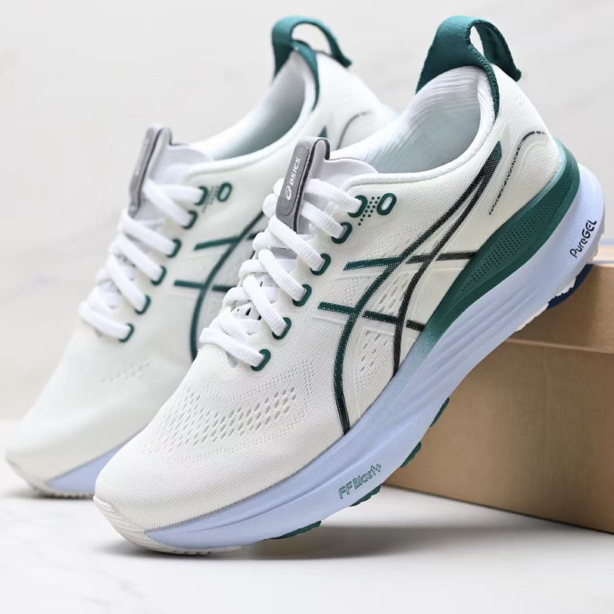 ASICS Gel-Kayano 32