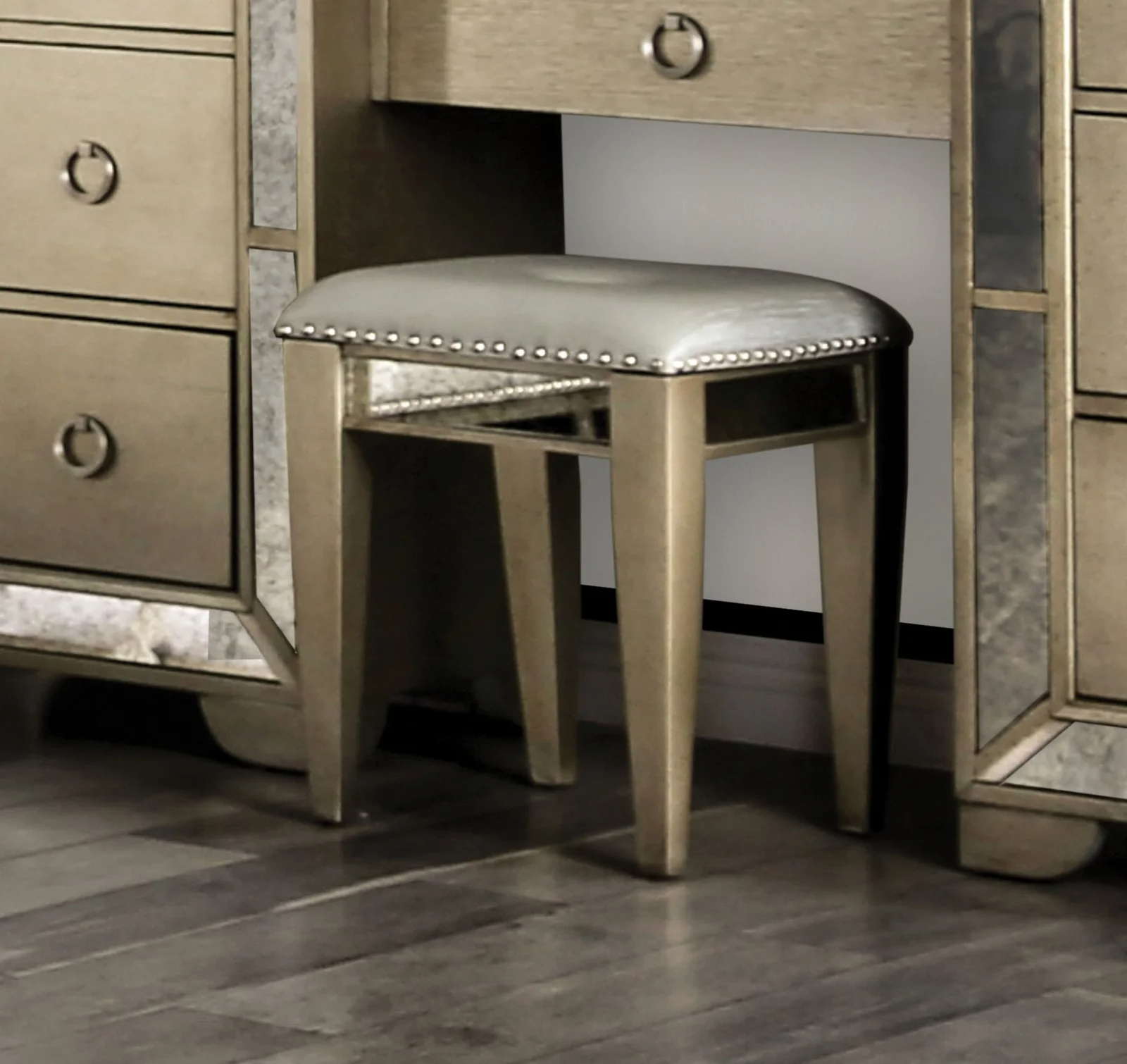 Metzger Vanity
