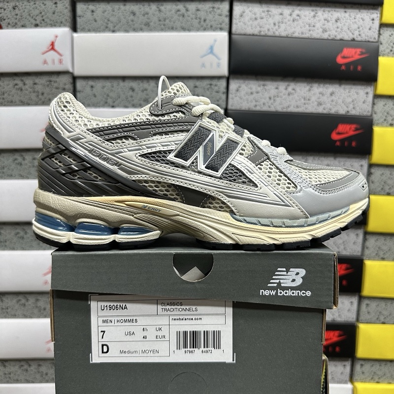 New Balance 1906 Sneakers