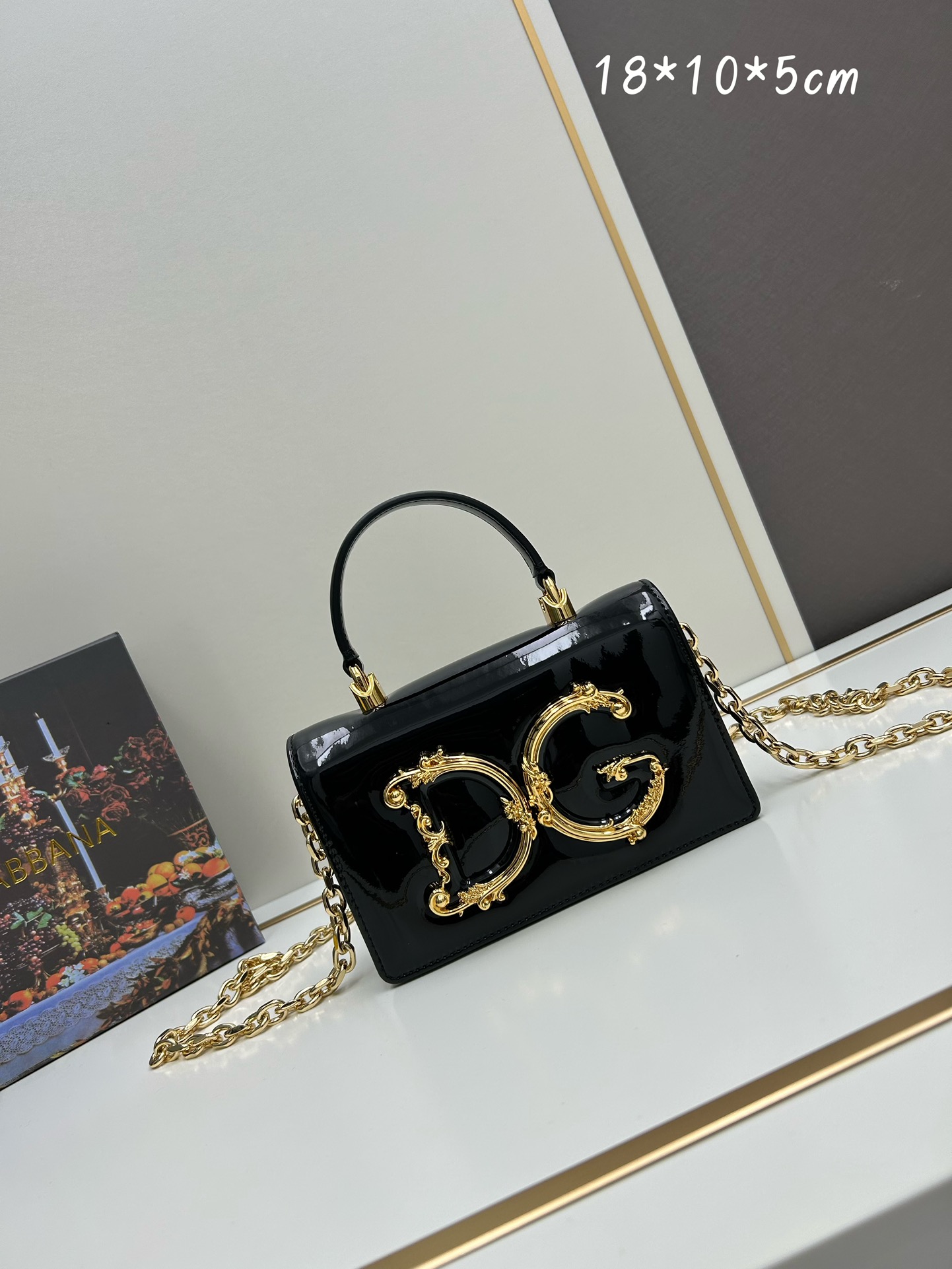 Dolce & Gabbana DG Girls Mini Top Handle Bag（Patent Leather）