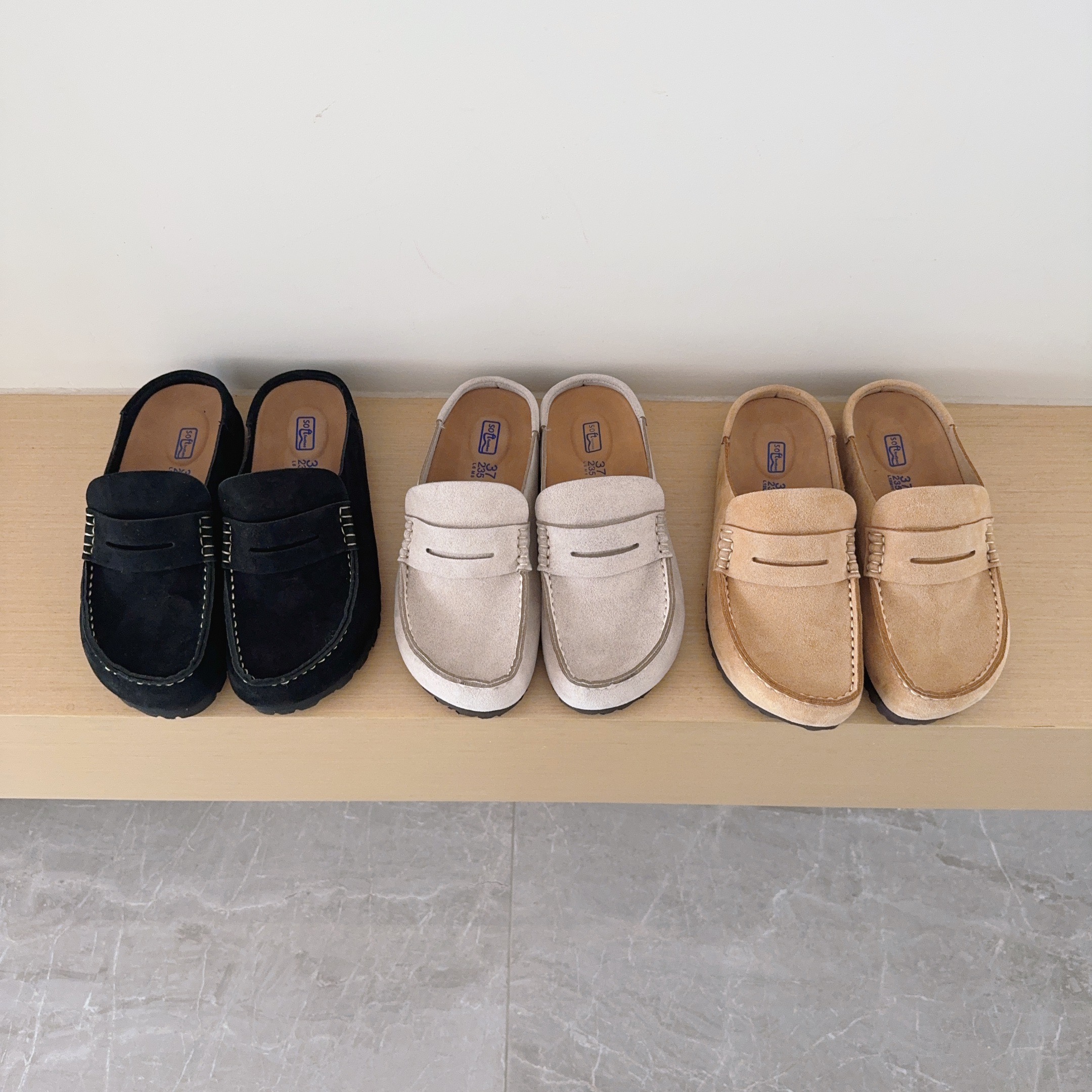 UGG Footwear Style 071