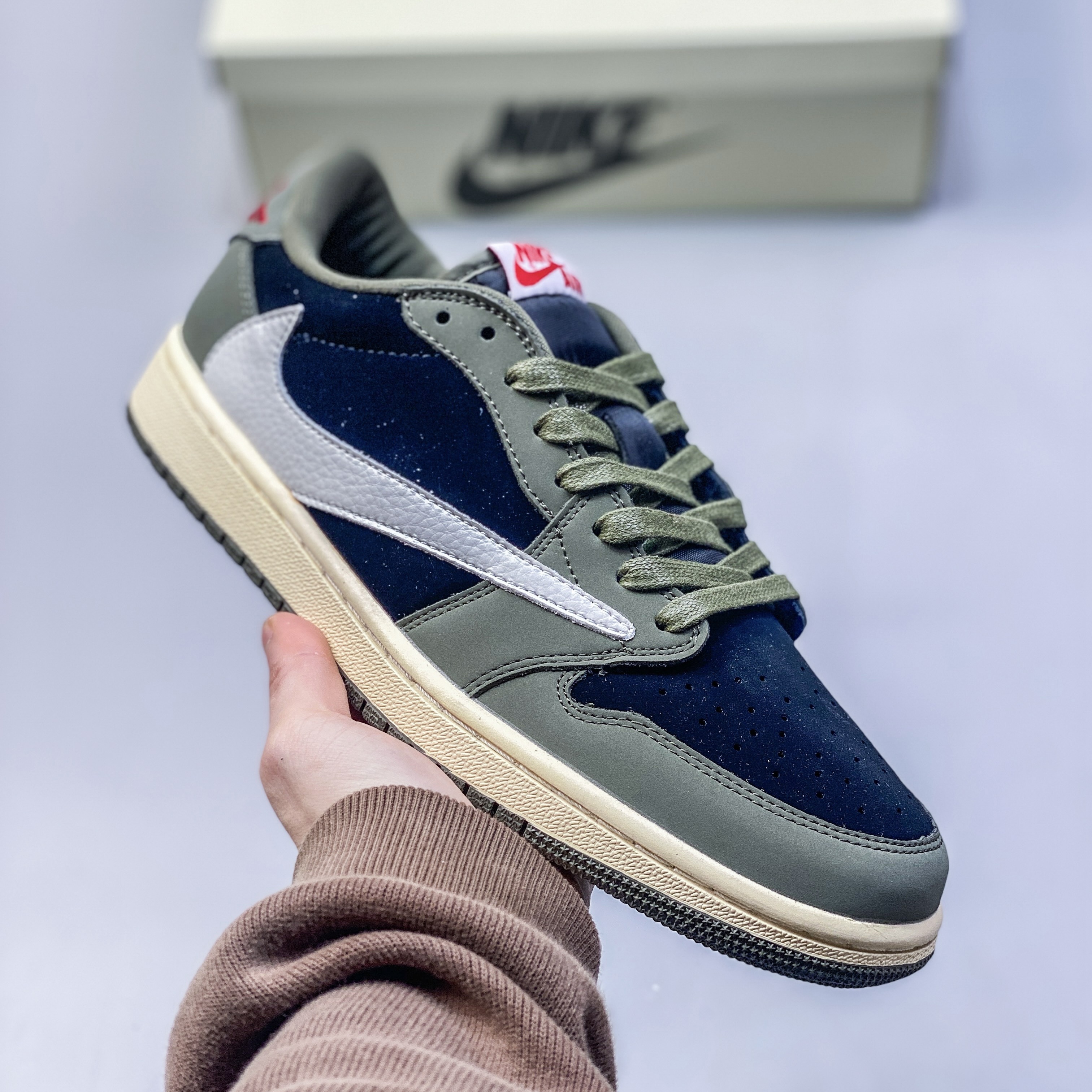 Nike-TS AJ1