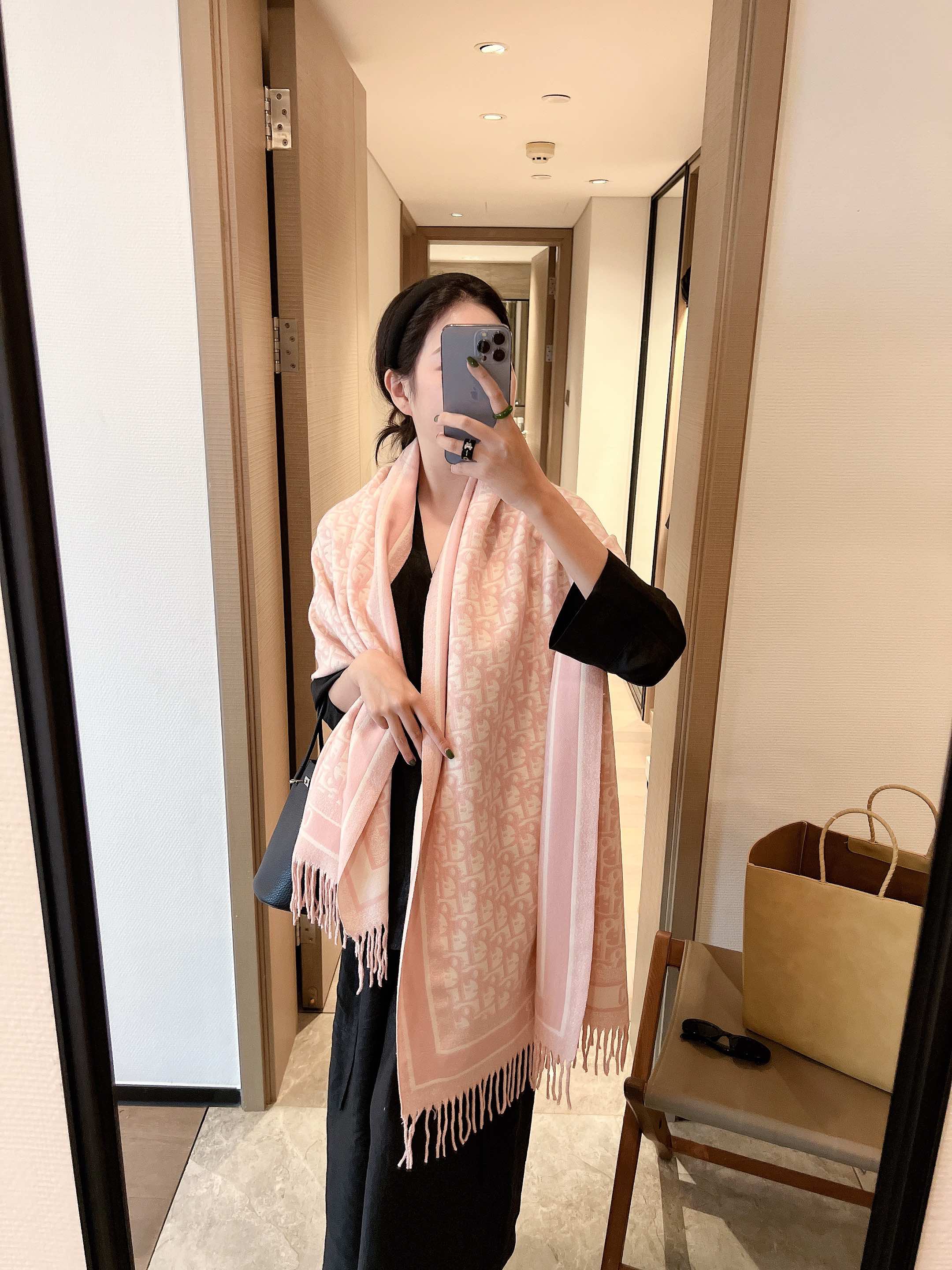 Dior Cashmere Scarf Pink Design D product images