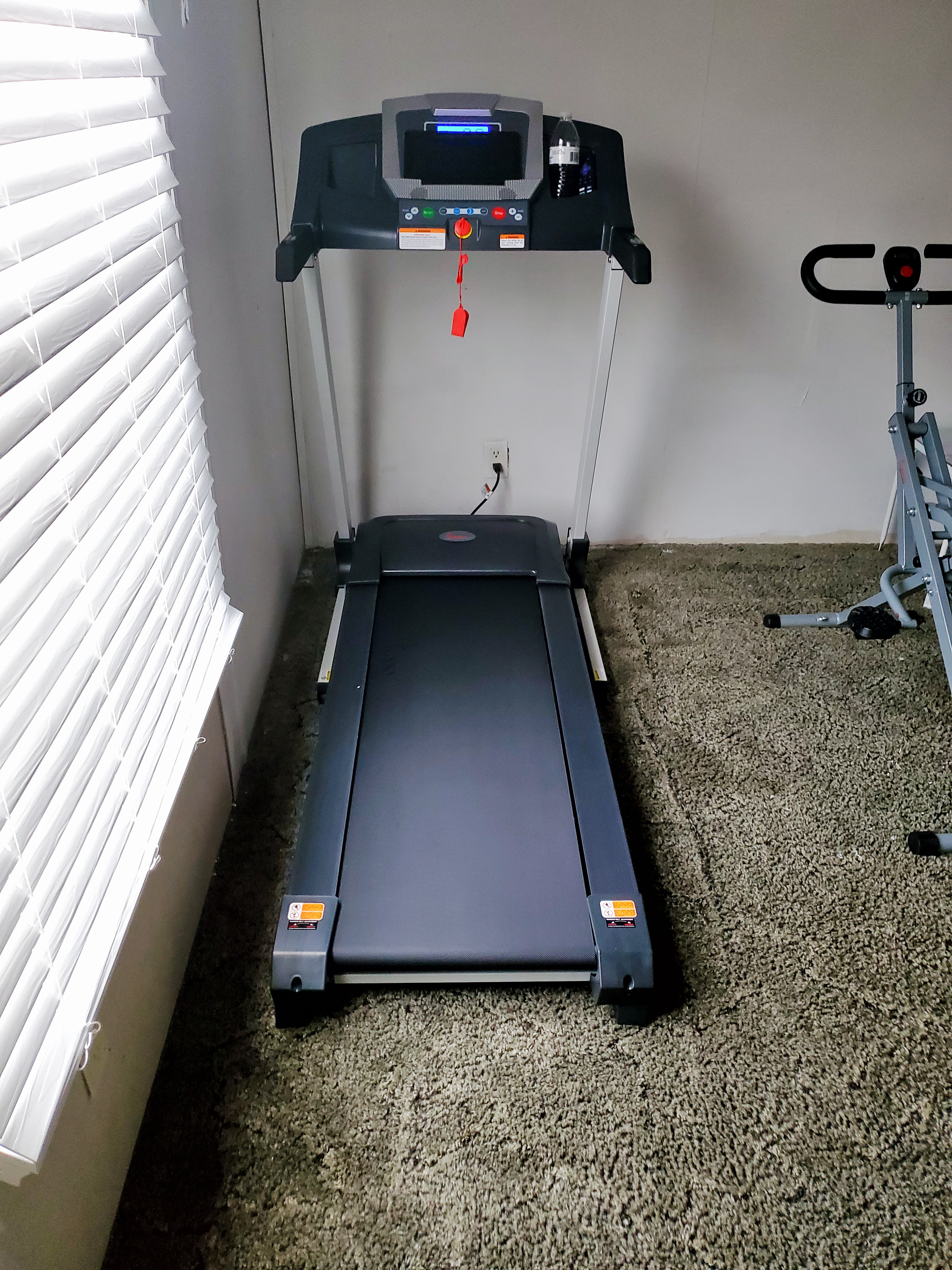 Smart Treadmill with Auto Incline