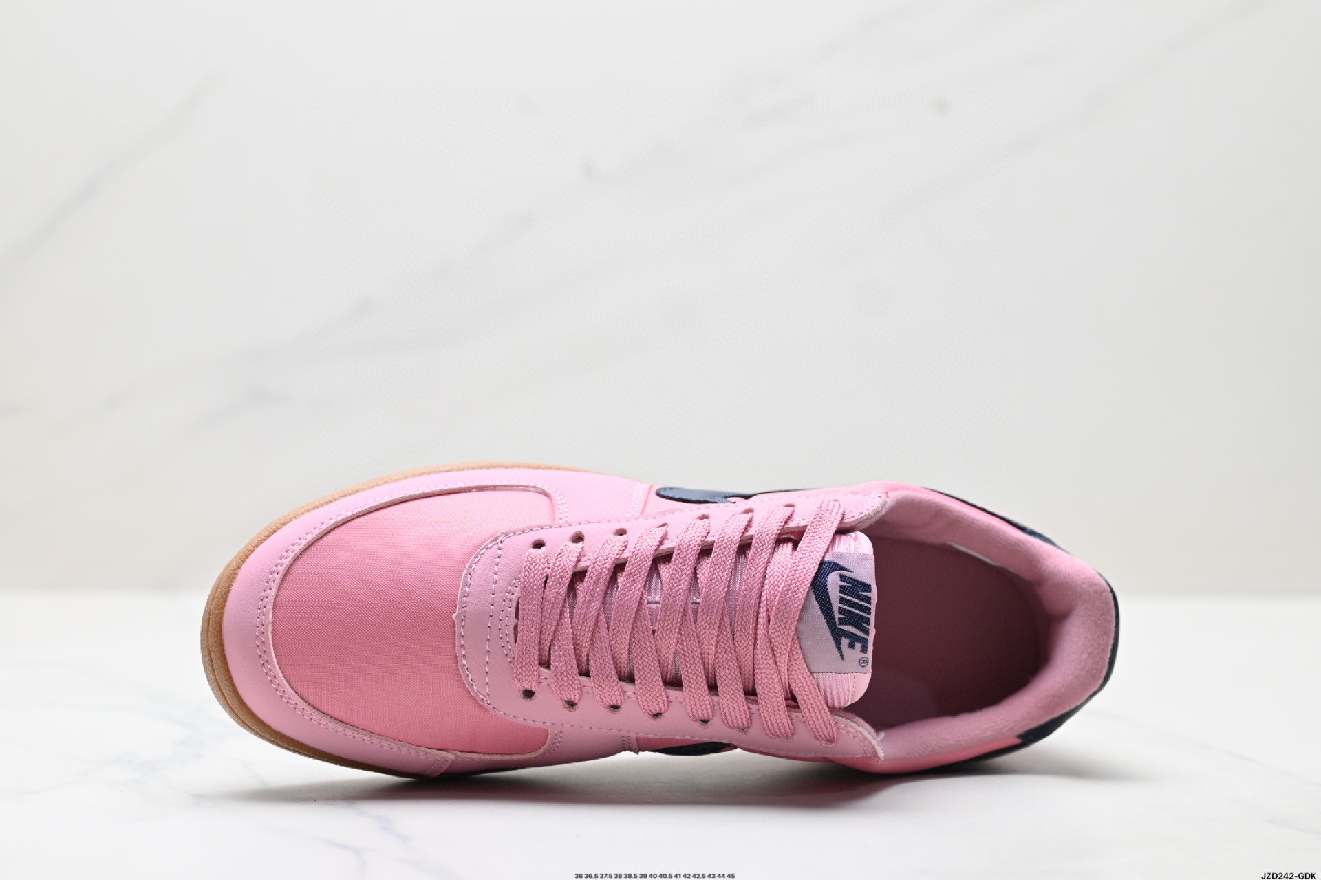 Nike Field General 82