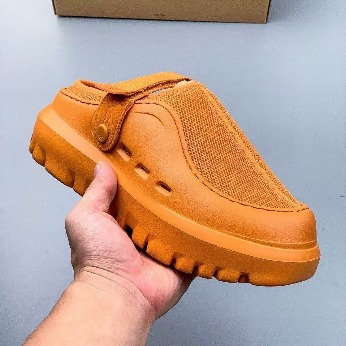 UGG GoldenGlow