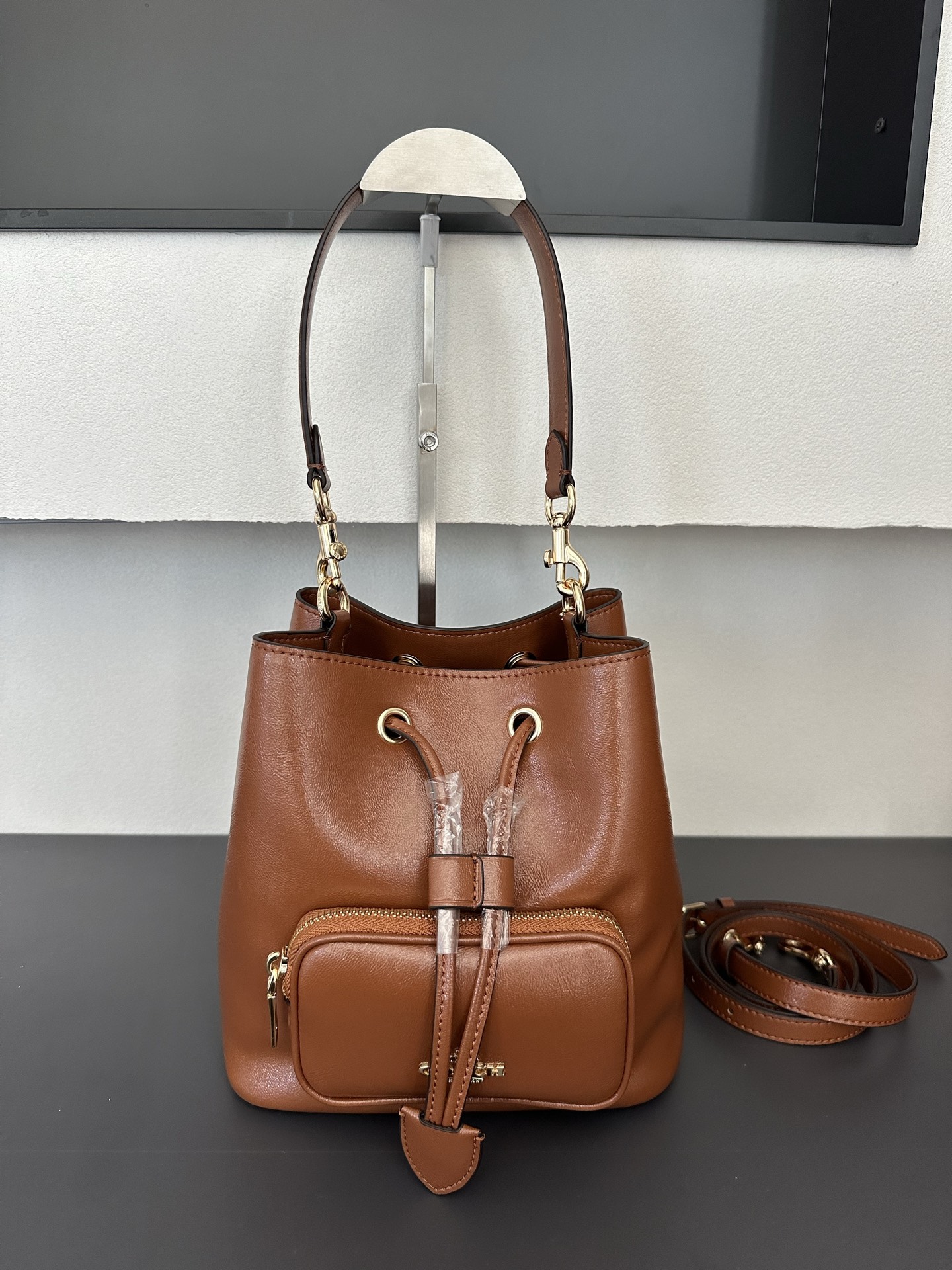 Coach CES95 Rowan Bucket Bag