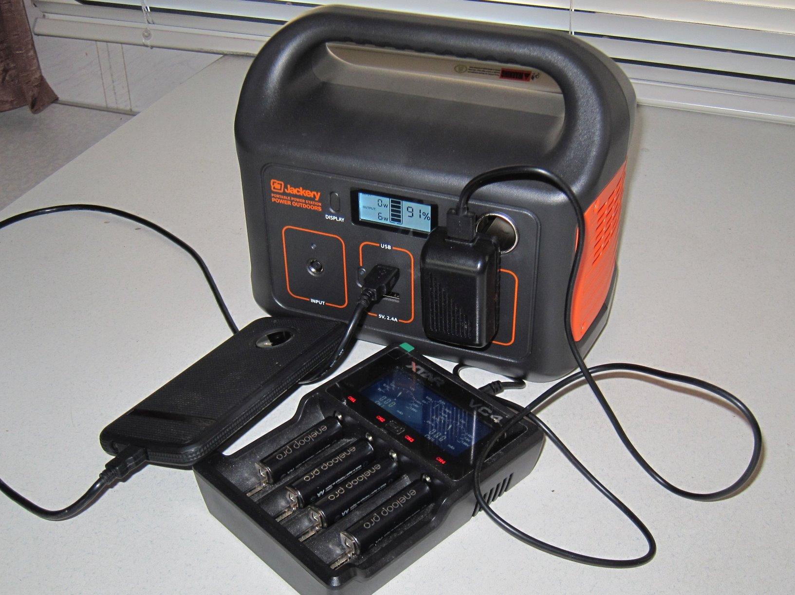 Jackery Portable Power Station Explorer 240