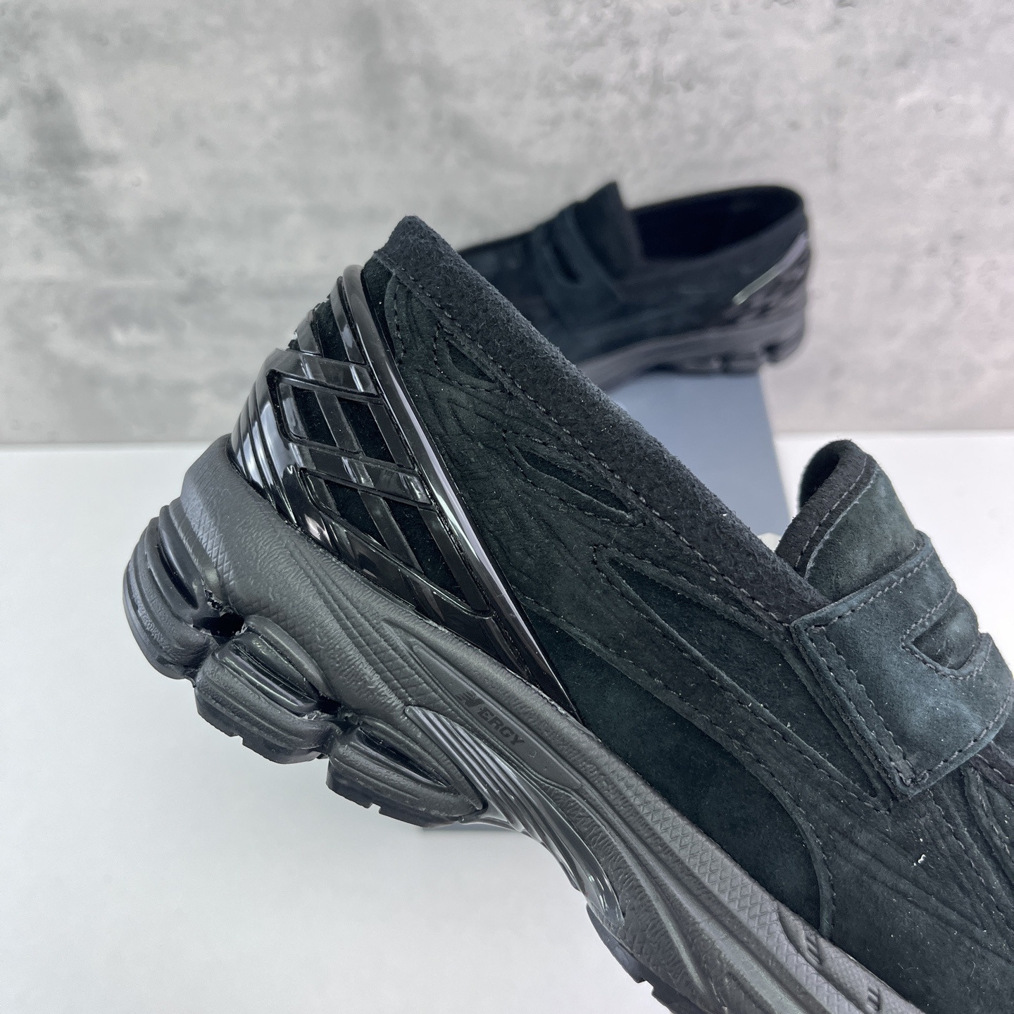 New Balance 1906 Loafer Sneakers detail 2