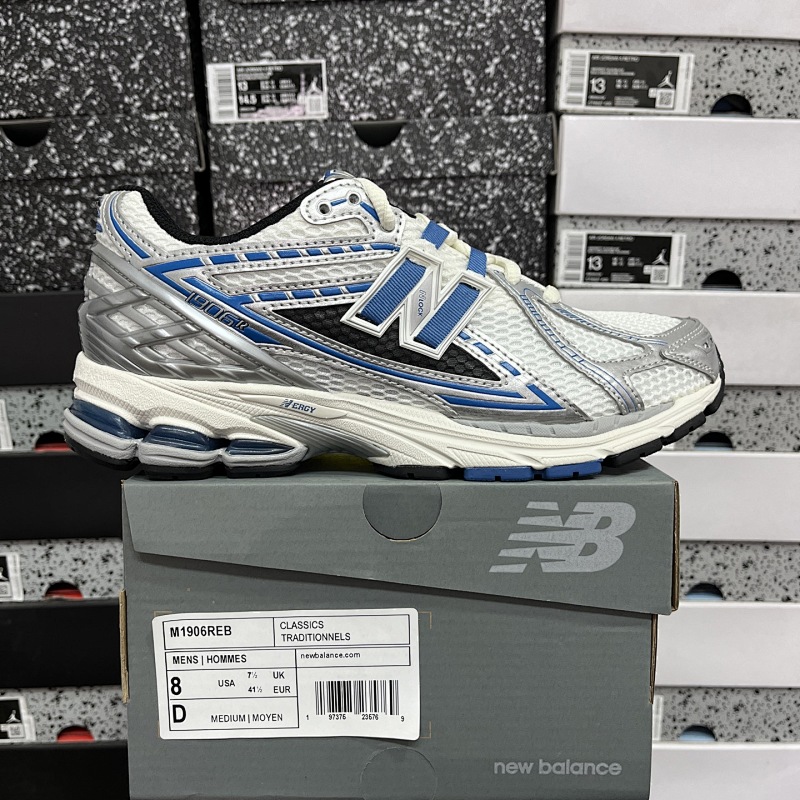 New Balance 1906 Sneakers