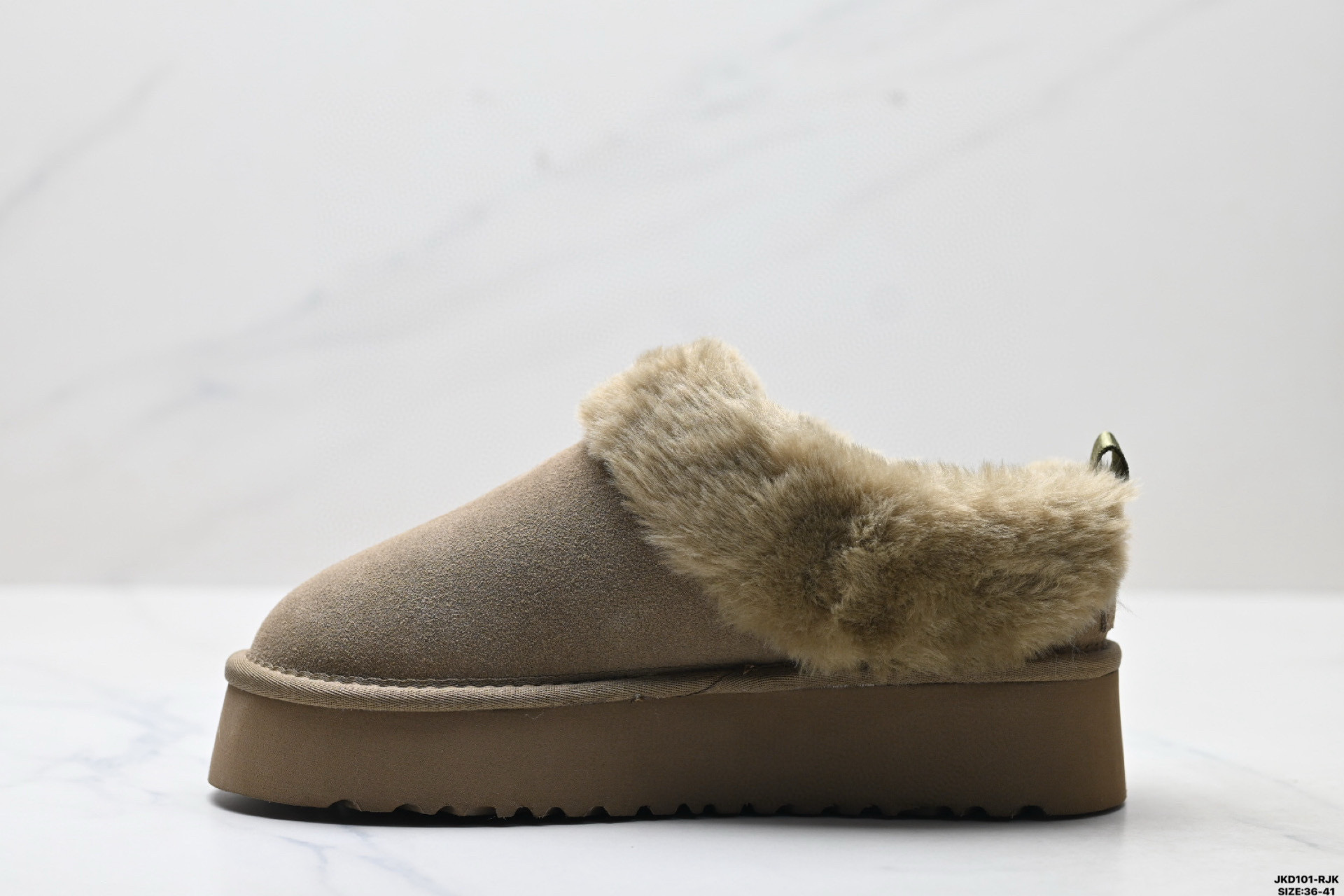 UGG Classic Clear Mini Detail 33