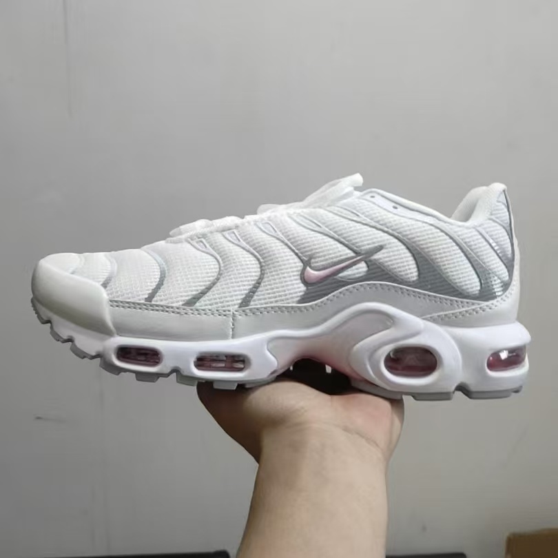 Air Max Plus 10
