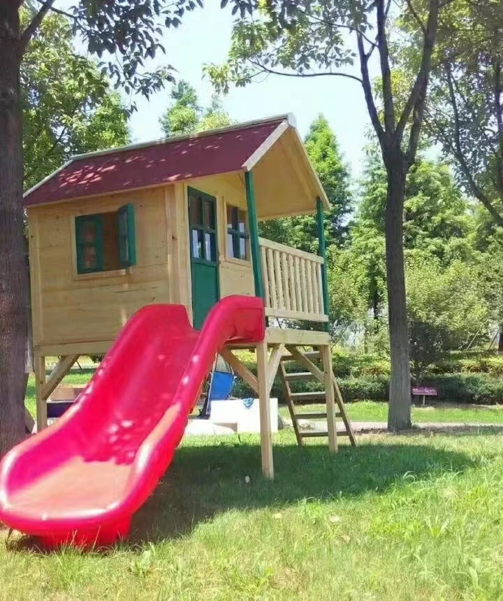 Attached slide house