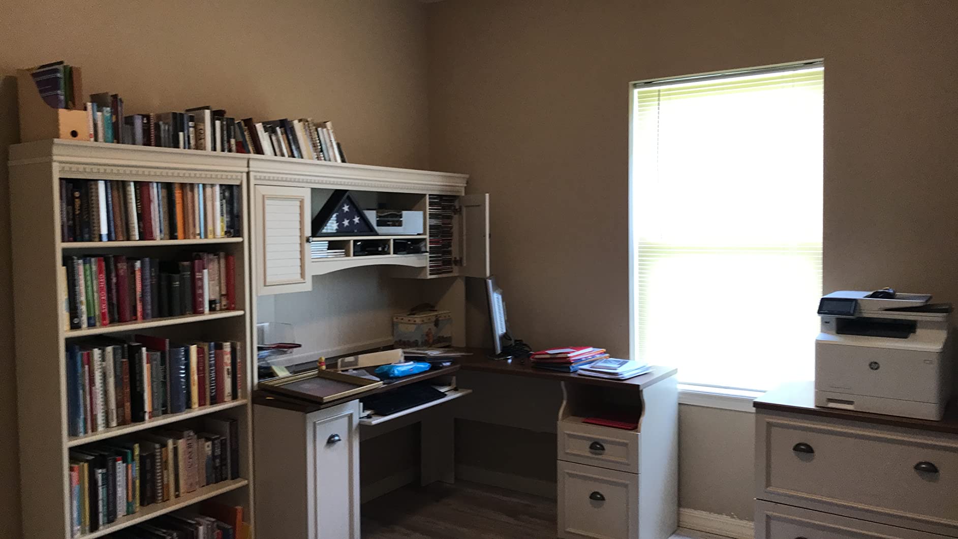 Fairview L Shaped Desk with Hutch