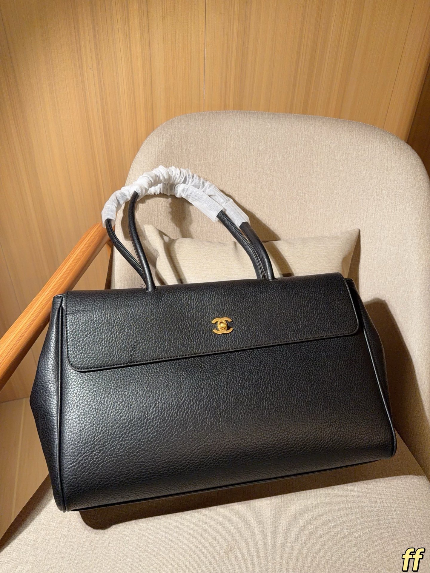 Chanel Tote Bag