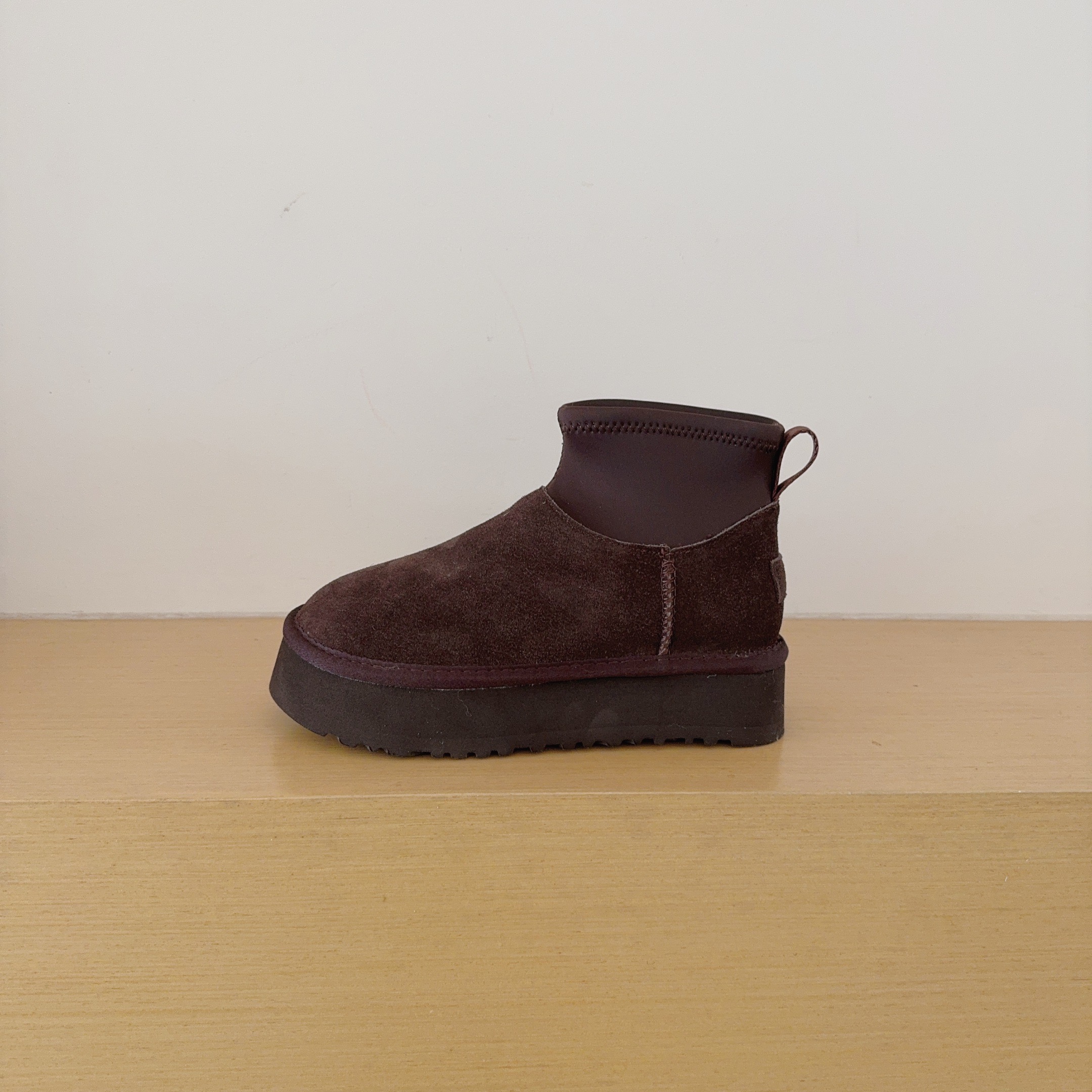 UGG Footwear Style 029