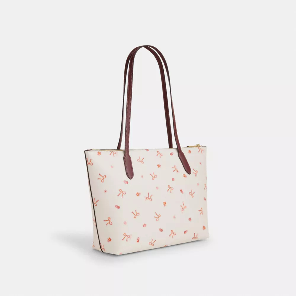 COAthtCH Classic handbags