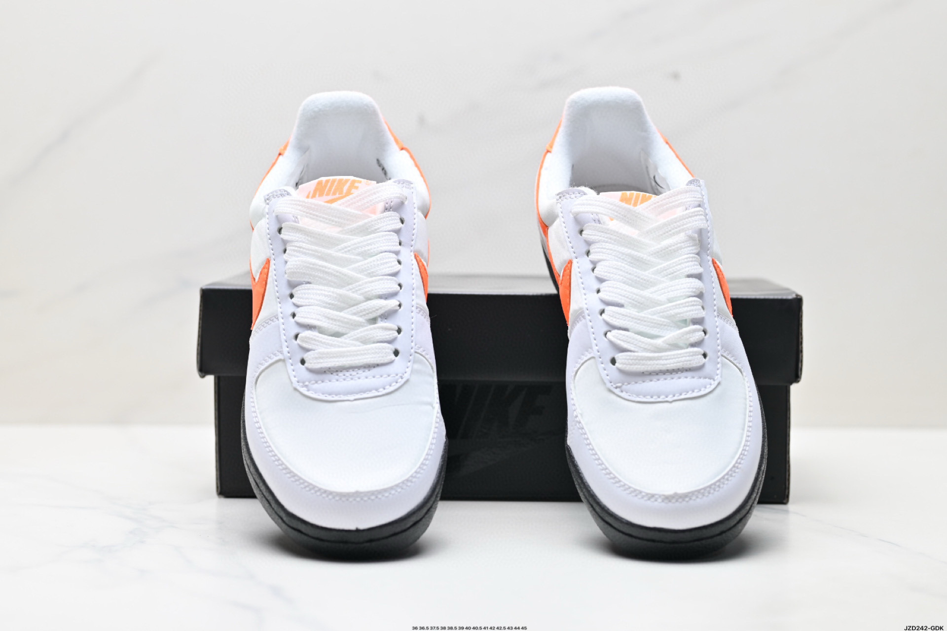 Nike Field General 82