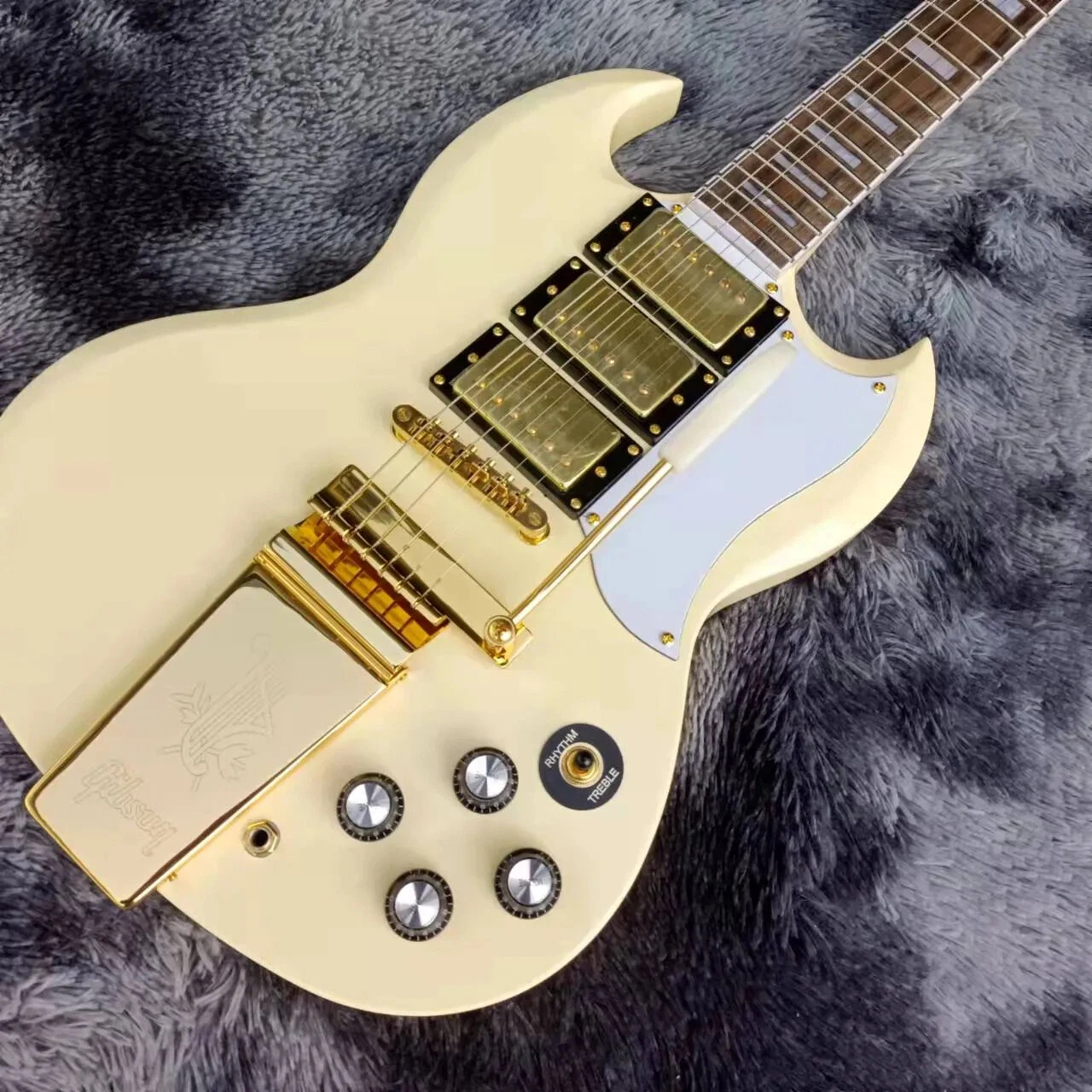 3 Pickups SG Electric Guitar with Vibrola Tremolo System Rosewood Fretboard