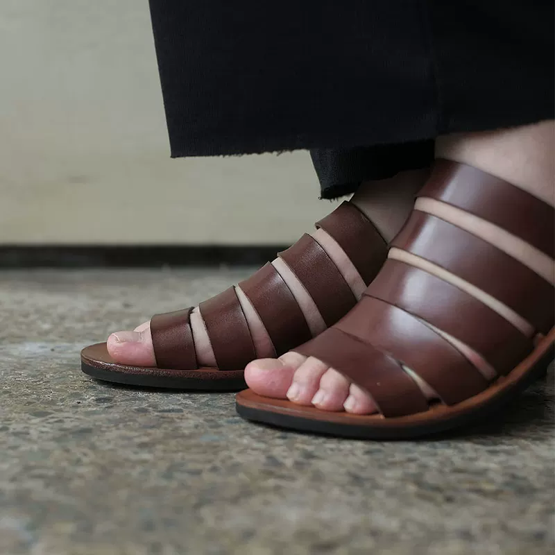 Women's roman sandals