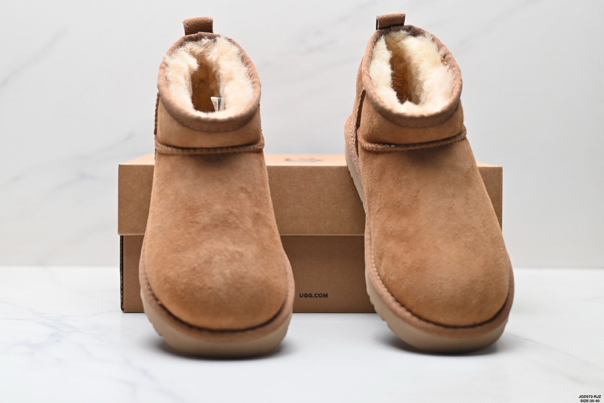 UGG Classic Ultra Mini Detail 34