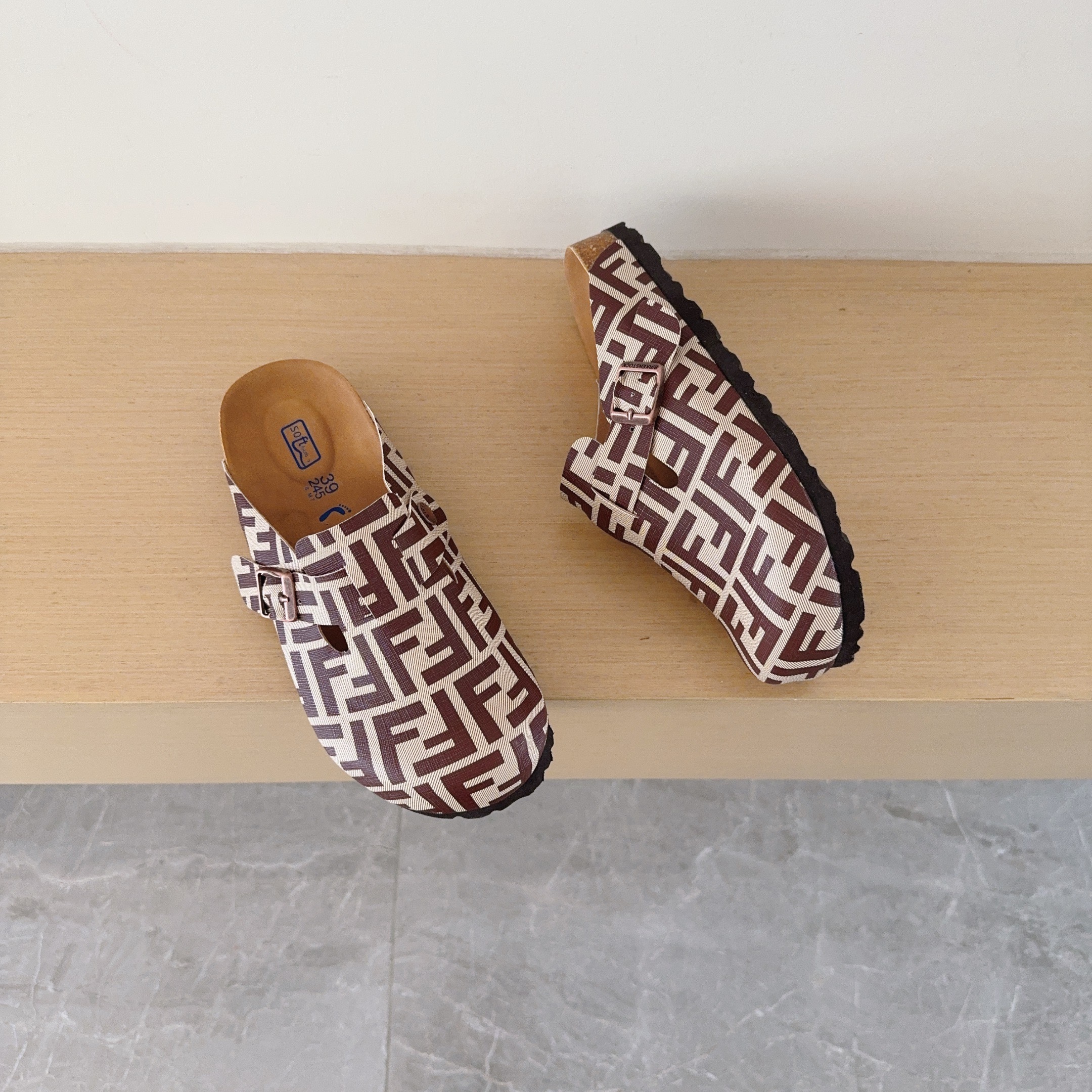 UGG Kids FF Check Birken-Style Clogs Adult And Kids