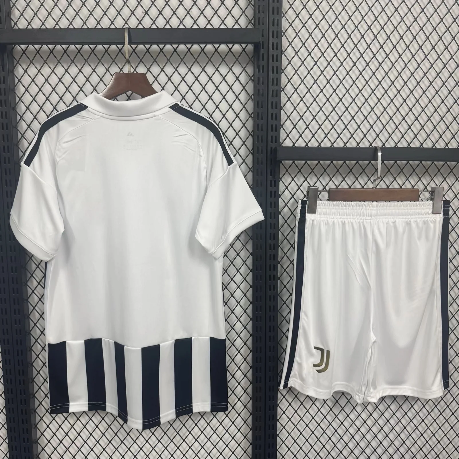 Juventus 26/27 Home Kit 16-XXL
