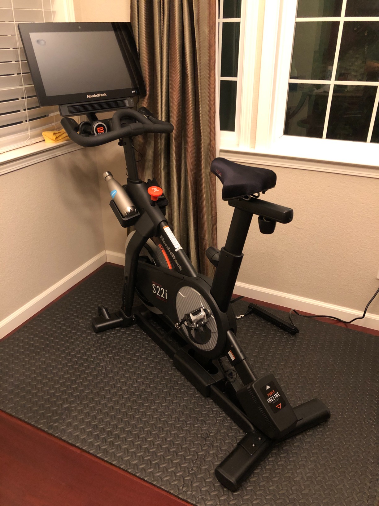 NordicTrack Commercial Studio Cycle