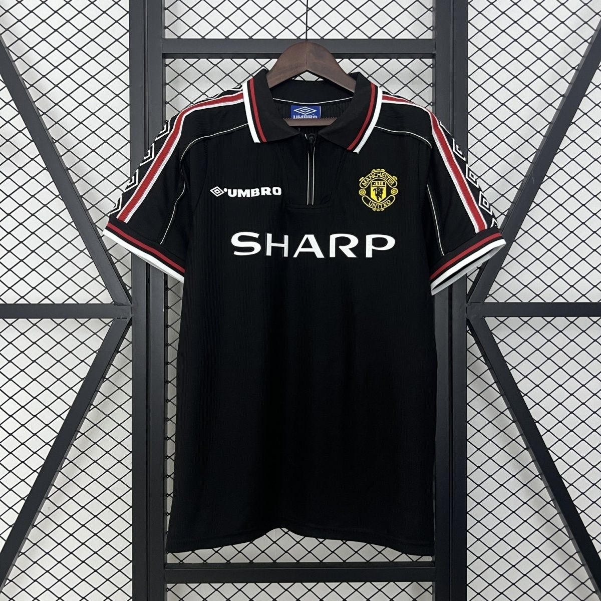 Manchester United Retro Special Edition Black Football Jersey 1998/99