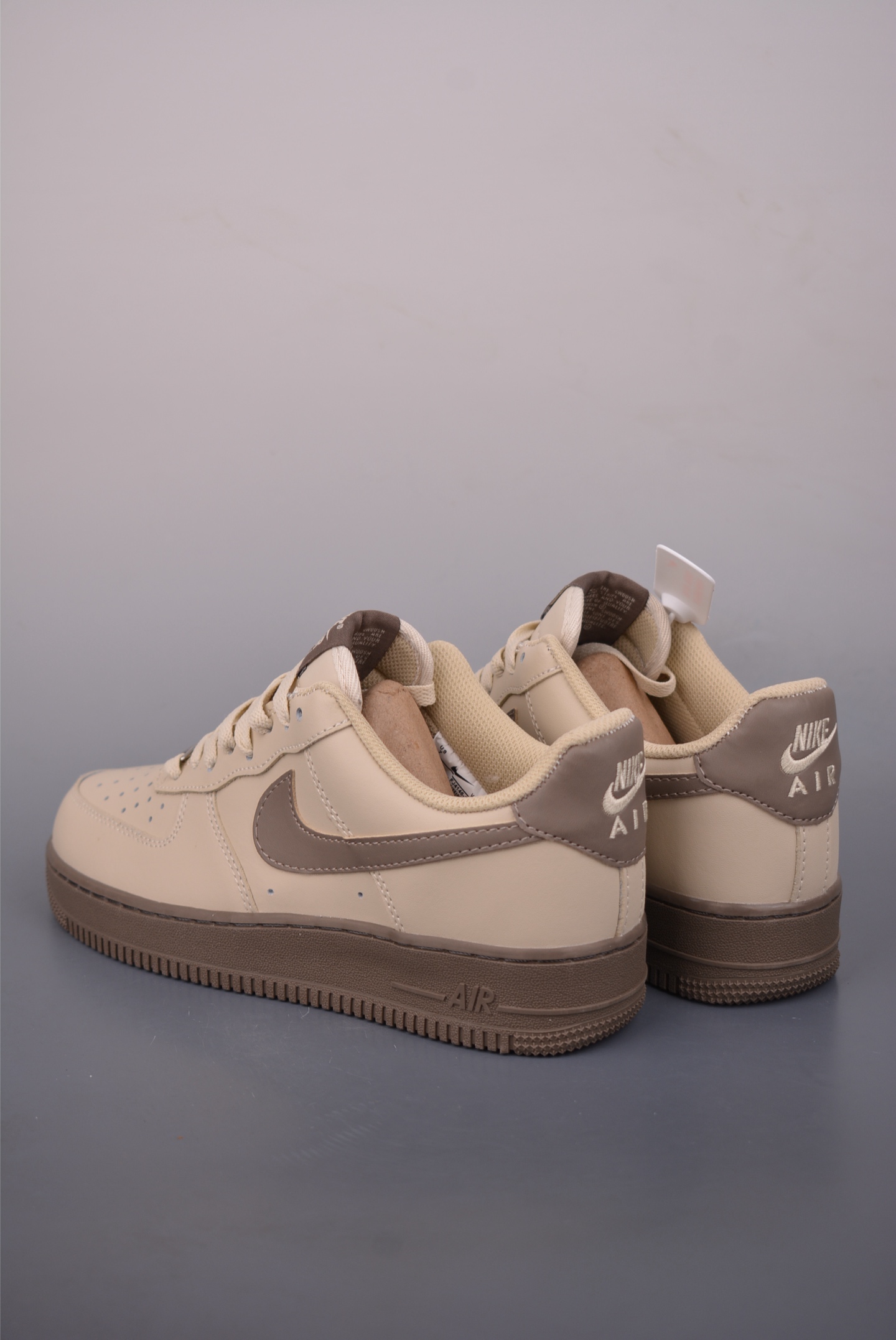 Nike Air Force 1 '07 Low Sanddrift Velvet Brown Sneakers