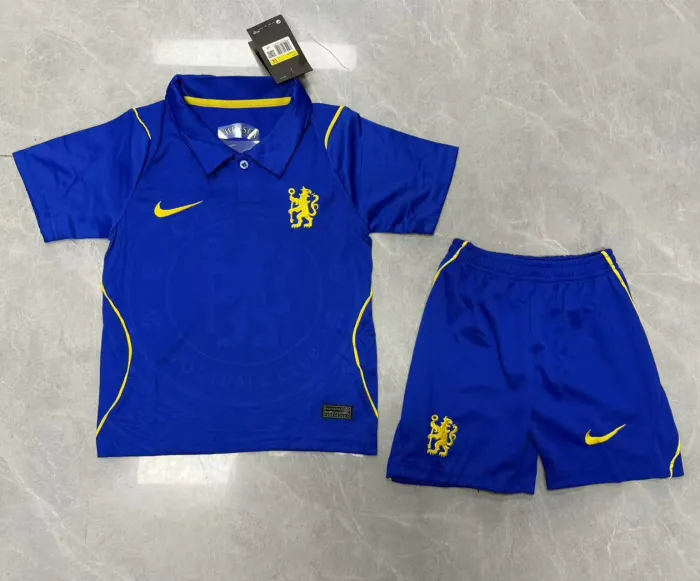 Kids Chelsea Home Suit & Socks 26/27