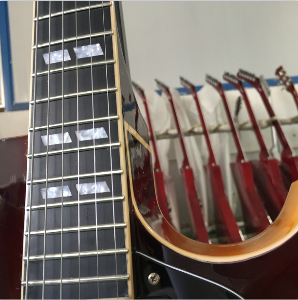 Hollow Body ES 175 Electric Guitar Sunburst Chrome Hardware Black Fretboard Top