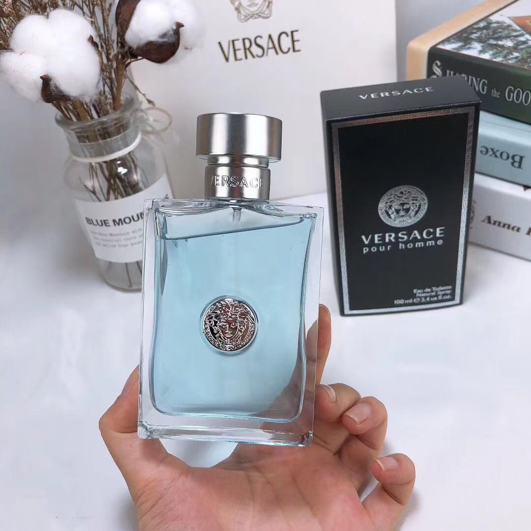 Versace ur homme Classic Men's perfume